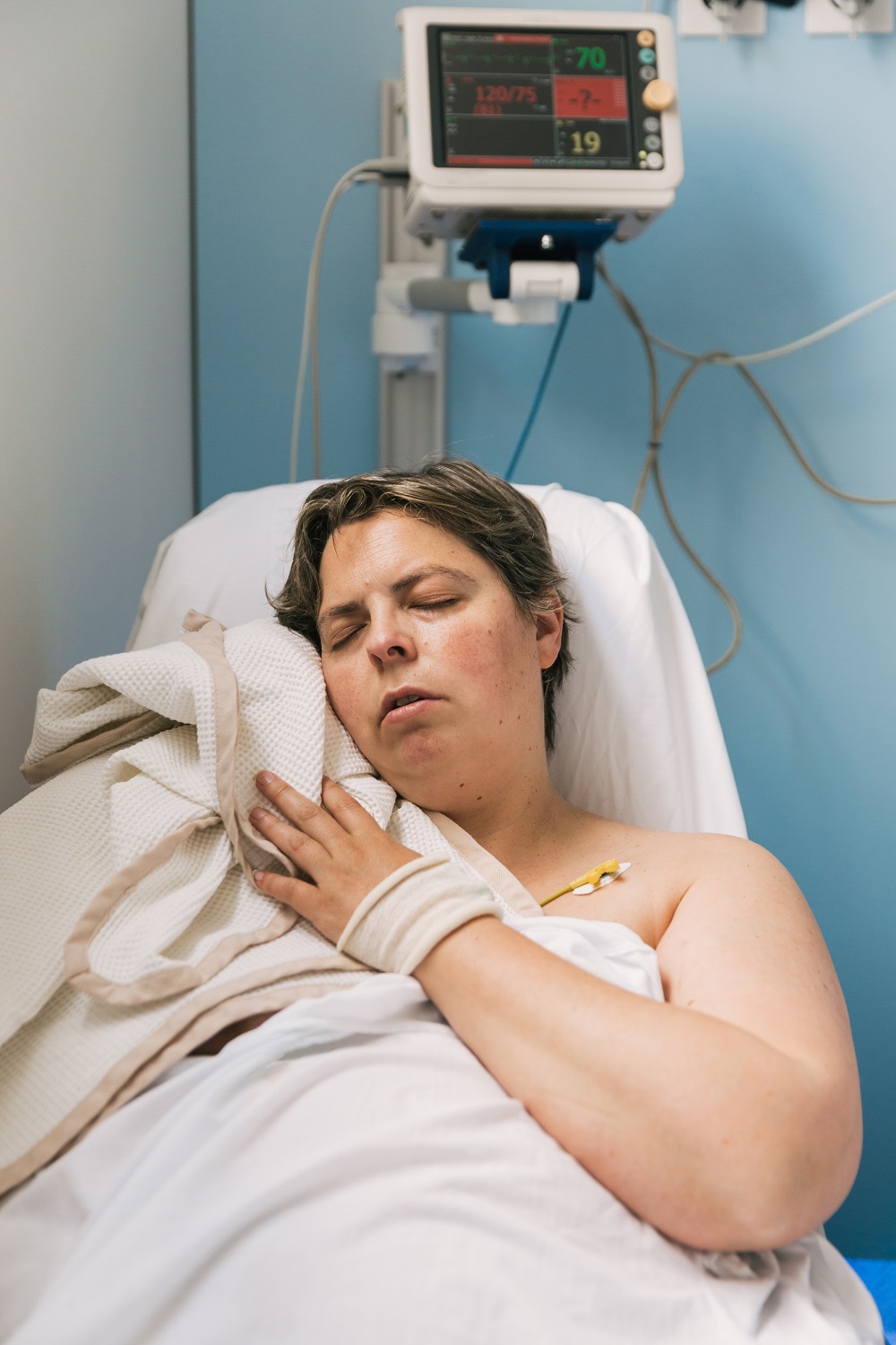 therapist providing gentle massage for post-surgery recovery in kuala lumpur